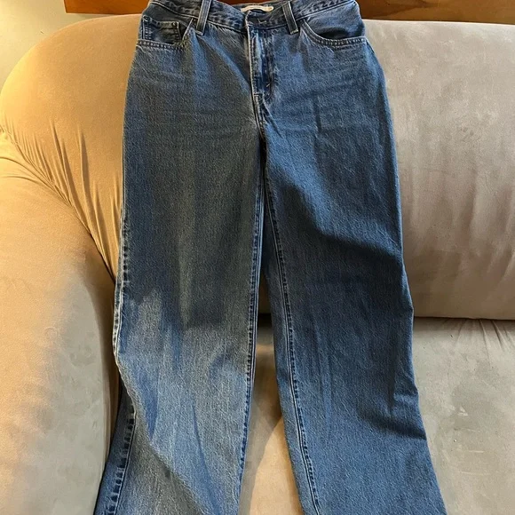 High Rise Blue Jeans - Picture 2 of 4